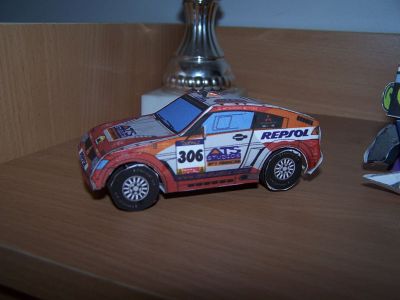 mitsu dakar
C'est ma fille qui a decoupÃ© et collÃ©.
bon je l'ai un peu aidÃ©.
ca doit etre racepaper.de

