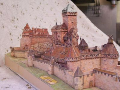 haut koenigsbourg
maquette au 1/400 Ã¨me super rendu, mais parfois des petites piÃ¨ces
