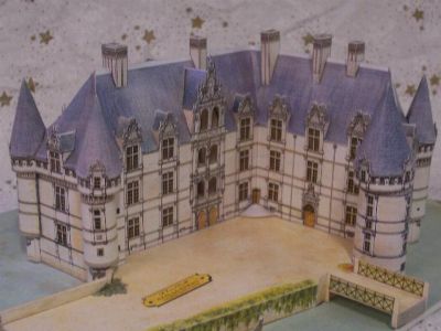 Azay le rideau
Pour ceux qui dÃ©bute et qui aime les chateaux
