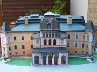 chateau de Betliar (Slovaquie)
Le rendu est superbe, on croirait qu'il y a de vraies fenÃªtres, et que l'intÃ©rieur a Ã©tÃ© agencÃ©...
