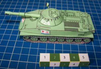 Char amphibie PT-76
Vu du cÃ´tÃ© gauche. La plage moteur n'avait rien Ã  voir avec la rÃ©alitÃ©, lÃ , on voit la diffÃ©rence d'avec le modÃ¨le initial.
Keywords: char amphibie PT-76