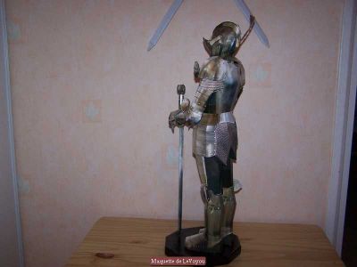 Armure mediÃ©val
De chez 3dpaper.com
