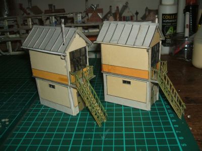 poste d'aiguillage
Les deux murs borgnes; 
