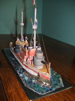 cuirassé d'escadre Epinal
à partir d'une mauvaise reproduction du journal Vaillant
