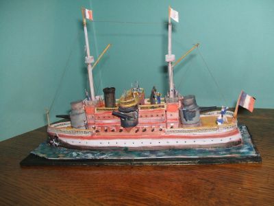 cuirassé d'escadre epinal
Serait la reproduction du cuirassé Hoche
