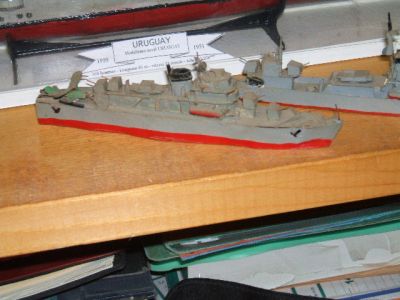 vieux escorteurs 4
mon préféré, inspiré par une mauvaise photo de journal du Savorgnan de Brazza. L'hélice du petit biplan tourne.
