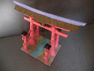 Ootorii d'Itsukushima de Buzuc
En papier photo et bristol. ModÃ¨le qui m'a beaucoup plu. 
