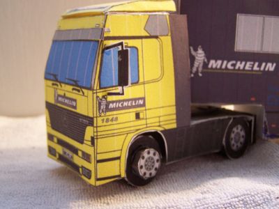 camion michelin
la cabine du camion michelin
