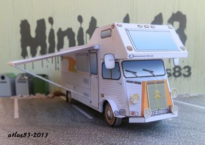 Type H Camping-car "rouge de Camille" restaurÃ© et modernisÃ©
