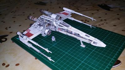 X-Wings
1er montage star wars : cela fera un modèle pour corriger mes défaut de montage
