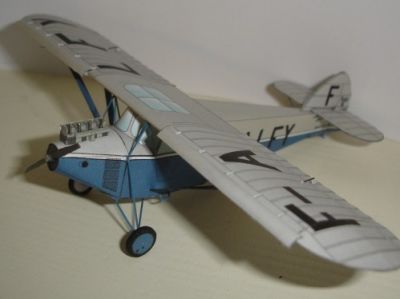 POTEZ 36
Maquette au 1/66. Creation 2010.
Années 30. Quand l'avion se doit d'ètre aussi confortable qu'une limousine.
téléchargement gratuit:http://pierreg.free.fr/carton/extra/potez36/potez36.htm
Notice:http://criquet11.eklablog.fr/mes-creations-au-1-66-c24566200/11
