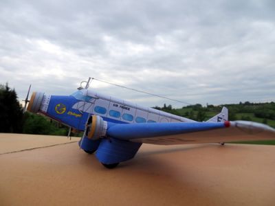 WIBAULT 283T2
Maquette au 1/66. Création 2015.
1935 - 1936. Les Wibault  furent les types d'avions les plus employés sur les lignes d'Air France durant cette période.
Téléchargement gratuit:http://pierreg.free.fr/carton/extra/wibault/wibault.htm
Notice:http://criquet11.eklablog.fr/mes-creations-au-1-66-c24566200/8
