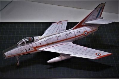 Super mystère
Recoloriage YOAVHOZMI 1/48
